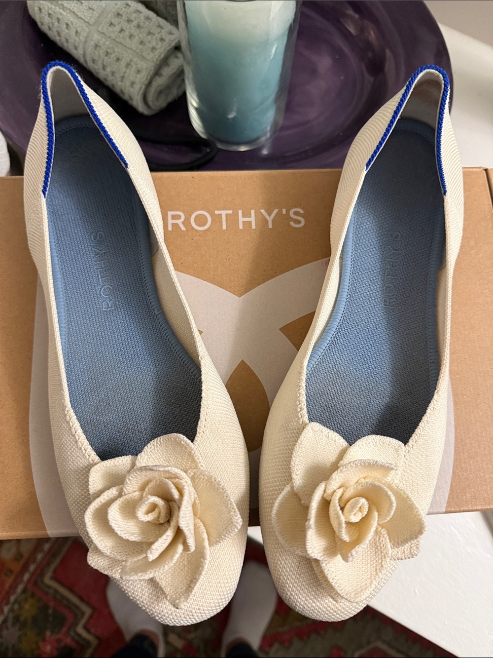 Rare !! Rothy's Women's Cream Floral Ballet Flats.